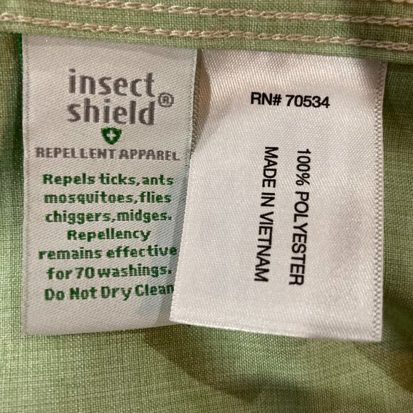 Orvis Mens Green insect repellent Button shirt. Large - Picture 9 of 12